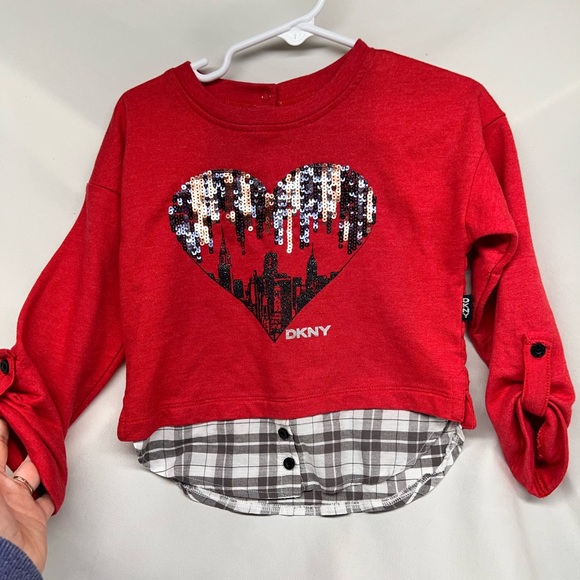 DKNY toddler sweater shirt Red with glitter sparkles /NY landscape size 2T - Picture 5 of 7